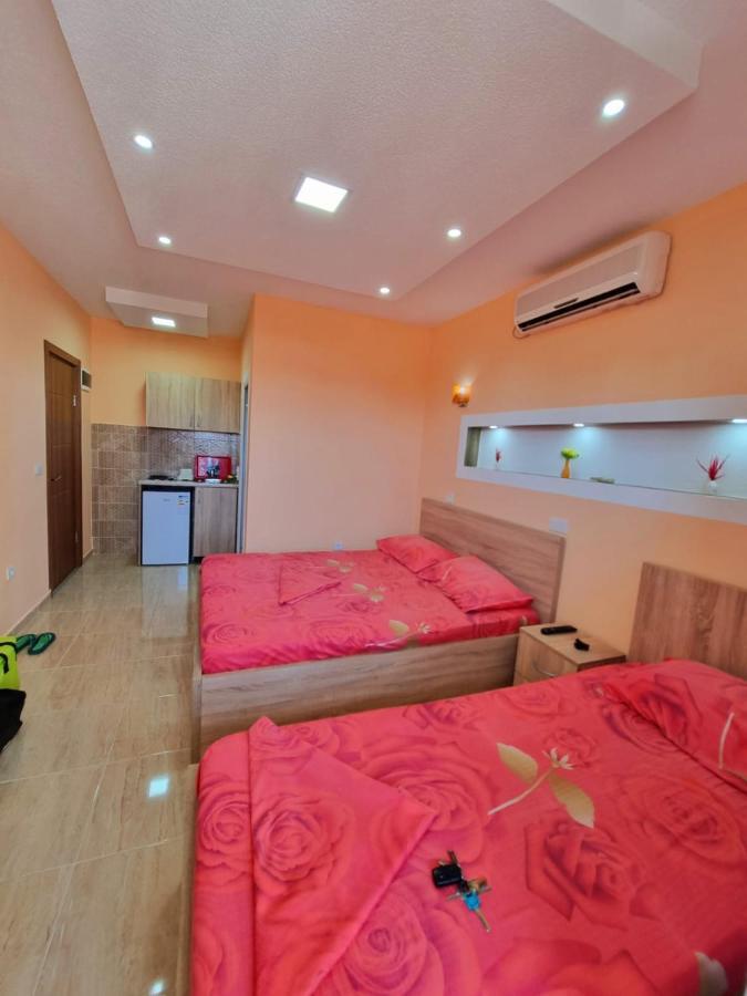 Grandino Holiday Rooms&Apartments Ulcinj Exterior foto