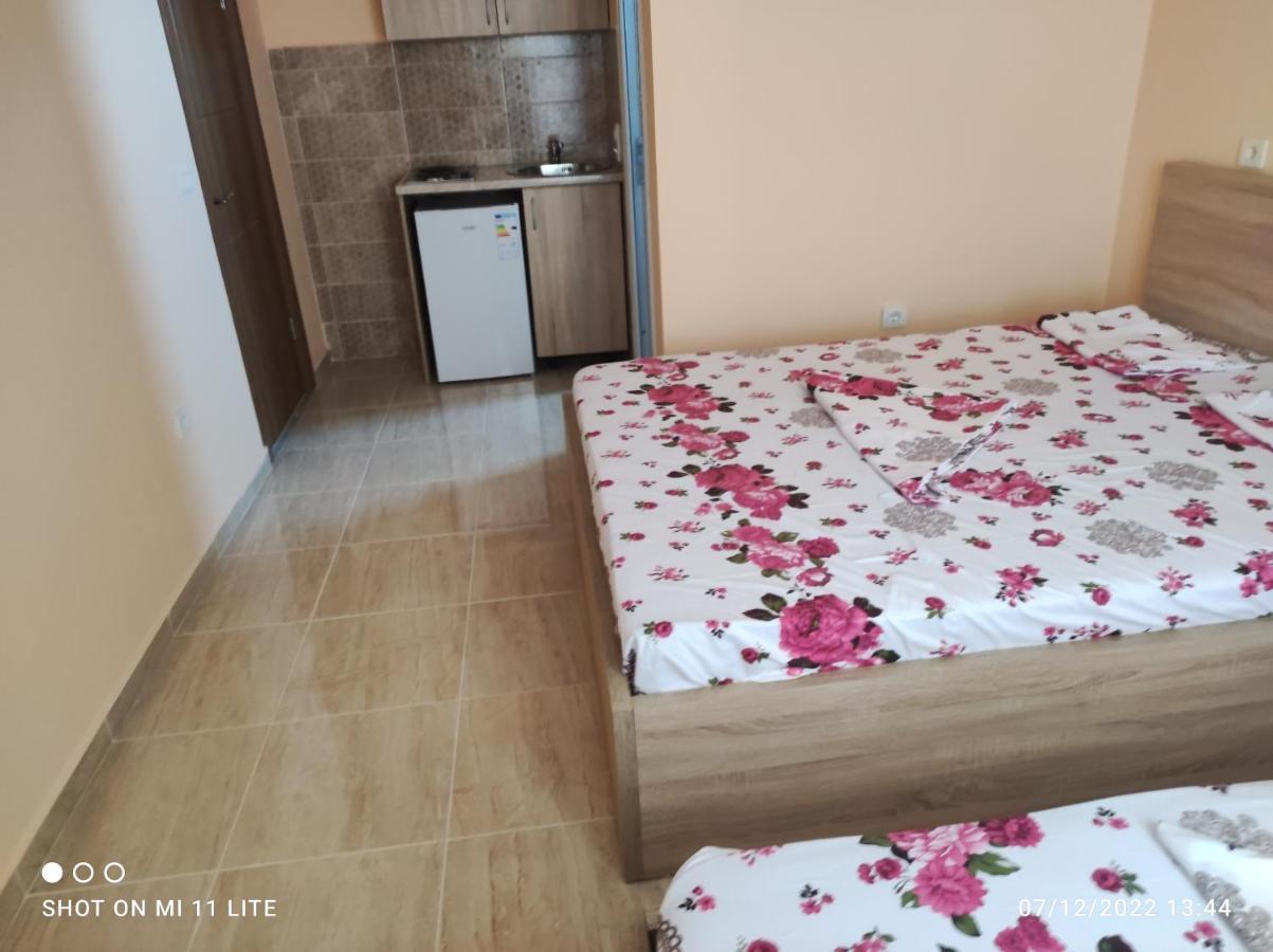 Grandino Holiday Rooms&Apartments Ulcinj Exterior foto