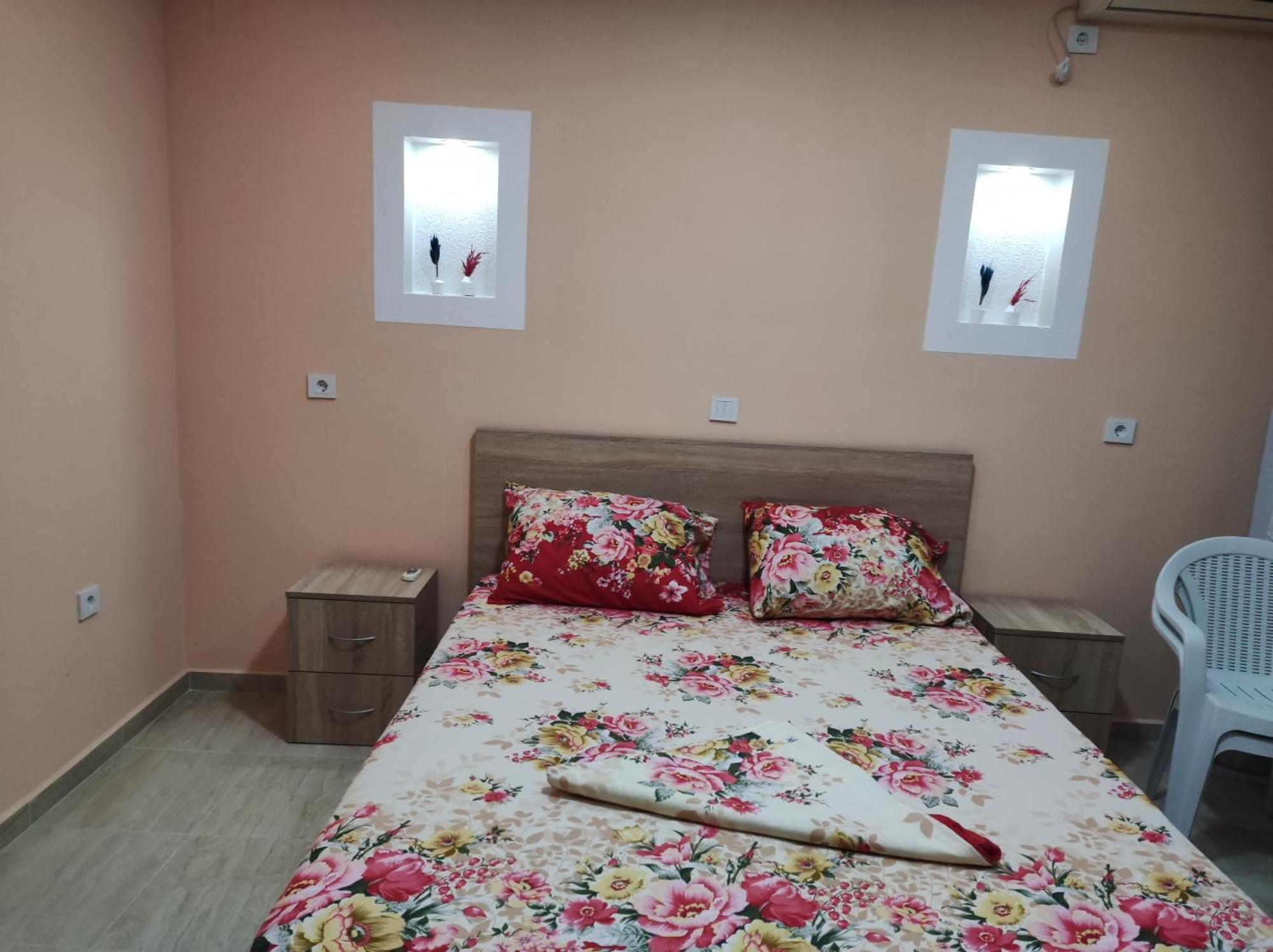 Grandino Holiday Rooms&Apartments Ulcinj Exterior foto